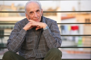 &Omicron; &Delta;&eta;&mu;ή&tau;&rho;&eta;&sigmaf; &Rho;&alpha;&upsilon;&tau;ό&pi;&omicron;&upsilon;&lambda;&omicron;&sigmaf;. 