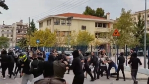 29 Σεπτεμβρίου 2021, Σταυρούπολη Θεσσαλονίκης. Συμπλοκή έξω από τα ΕΠΑΛ ανάμεσα σε μαθητές με φασιστικά συνθήματα και "αντιφασίστες" φοιτητές με κομμουνιστικά συνθήματα.