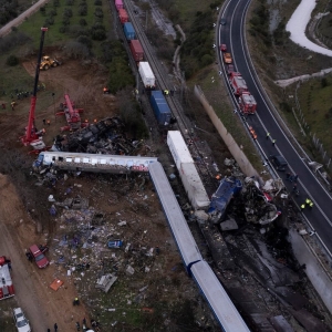 &Tau;&epsilon;&tau;ά&rho;&tau;&eta;, 1 &Mu;&alpha;&rho;&tau;ί&omicron;&upsilon; 2023. &Epsilon;&iota;&kappa;ό&nu;&alpha; &alpha;&pi;ό &psi;&eta;&lambda;ά &tau;&omicron;&upsilon; &tau;&rho;&omicron;&mu;&epsilon;&rho;&omicron;ύ &delta;&upsilon;&sigma;&tau;&upsilon;&chi;ή&mu;&alpha;&tau;&omicron;&sigmaf; &sigma;&tau;&alpha; &Tau;έ&mu;&pi;&eta;. 