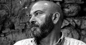 O H&lambda;ί&alpha;&sigmaf; &Pi;&alpha;&pi;&alpha;&mu;ό&sigma;&chi;&omicron;&sigmaf;.  